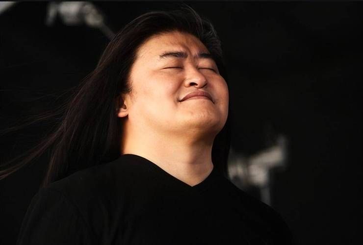 b站刘欢长头发