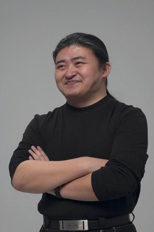刘欢在北大是教什么的