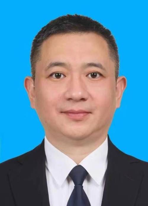 刘欢崇左市公务员