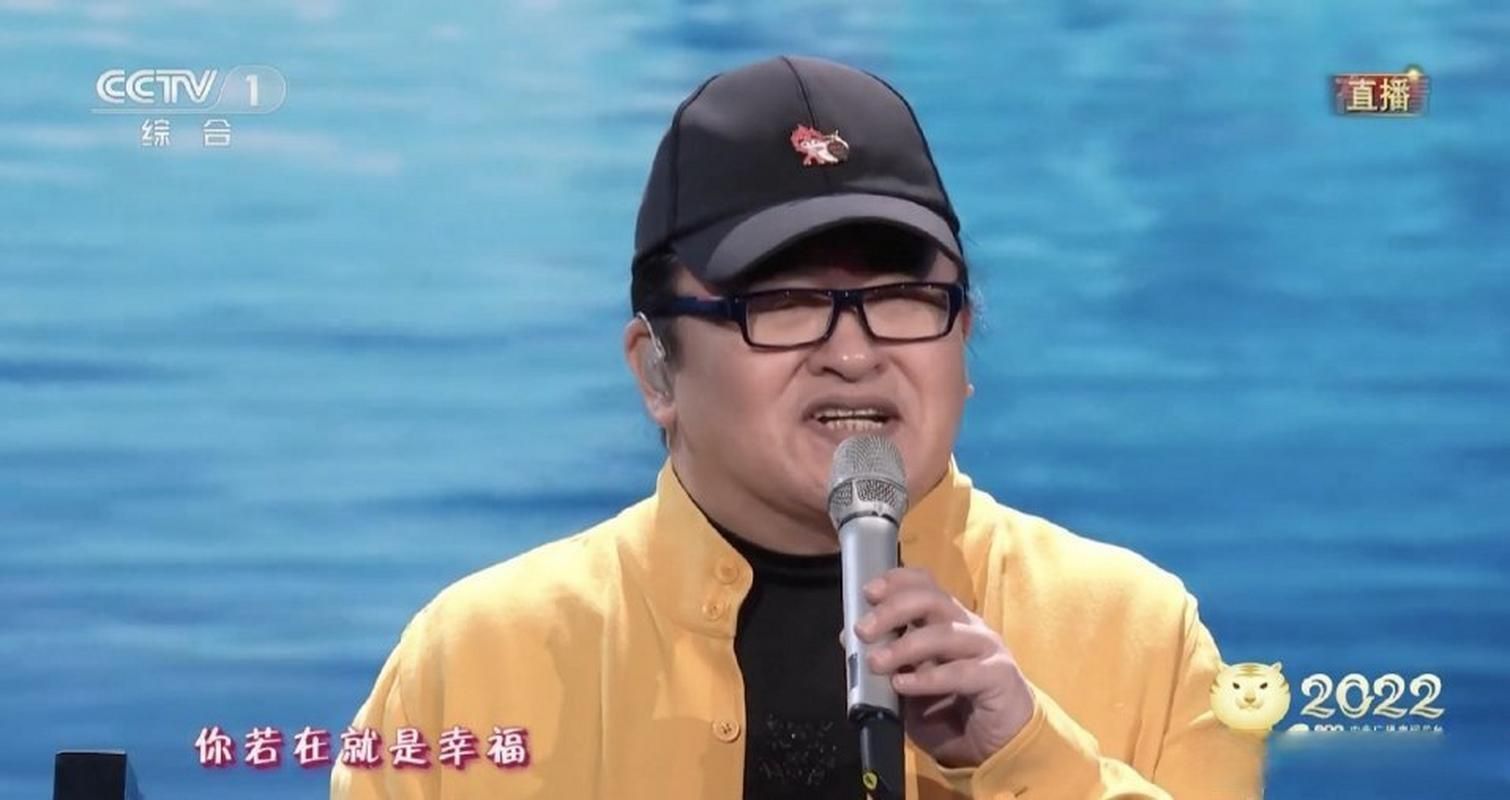 刘欢的帽子上是福娃欢欢