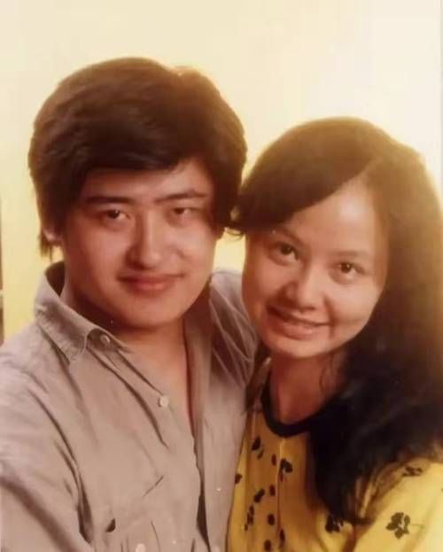 刘欢老婆怎么没头发