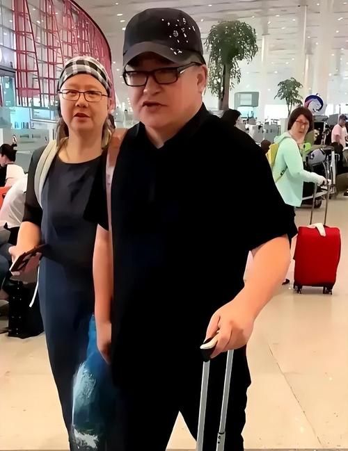 刘欢黑色