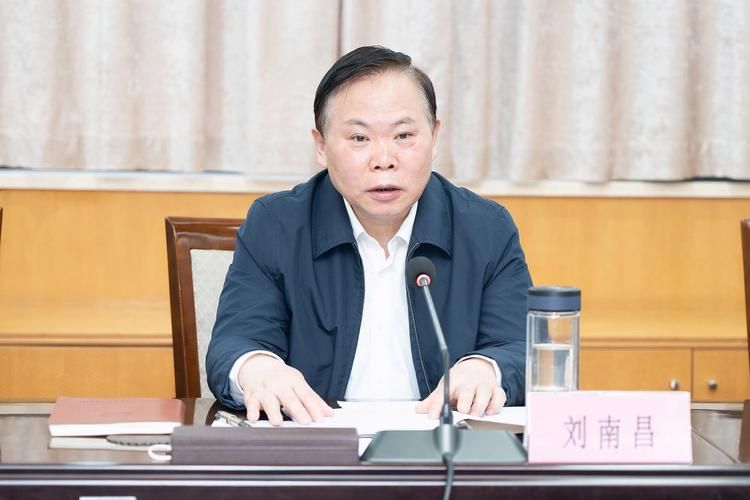 南昌市公共财务中心刘欢